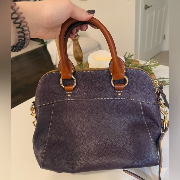 Dooney and bourke crossbody - Picture 4 of 8